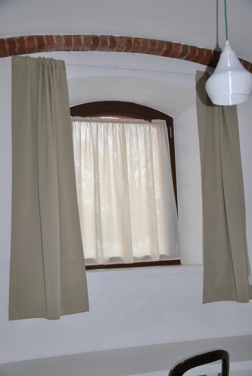 Agriturismo Mascudiera Fiorenzuola dʼArda Cameră foto